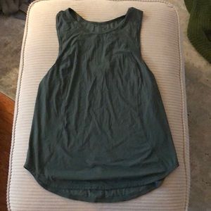 Lululemon tank